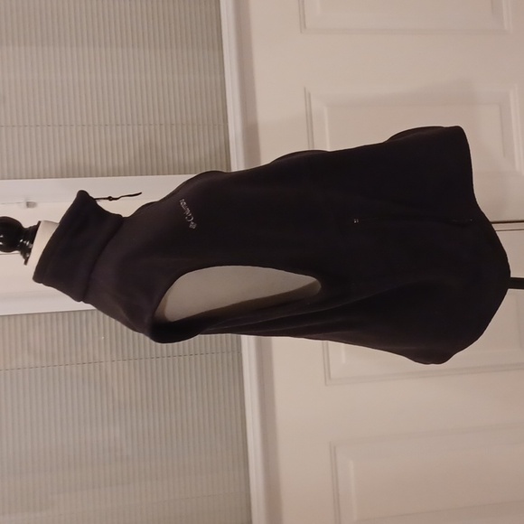4/$80 Black Fleece Vest - Size XL - Picture 3 of 7